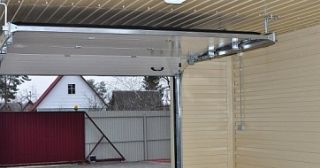 Купить гаражные ворота подъемные Южно-Сахалинск, цена от 3958 руб.