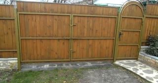 Купить распашные ворота деревянные Южно-Сахалинск, цена от 2797 руб.